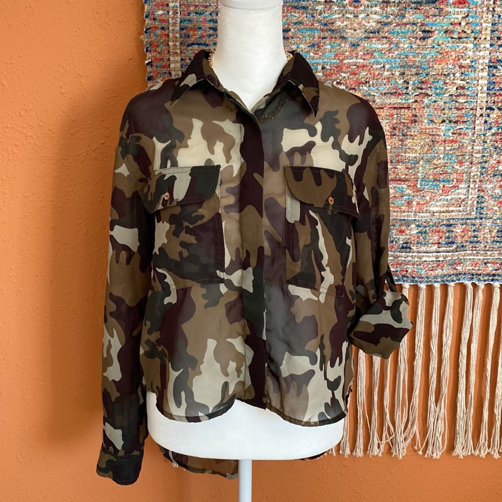 Truth high-low camouflage sheer top Size Medium - Picture 1 of 10